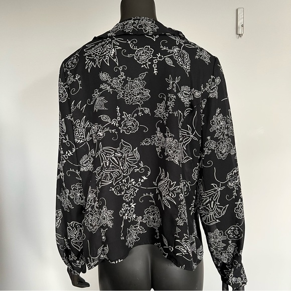 Vanity Fair VTG Elegant Black Sheer Blouse - Picture 8 of 8